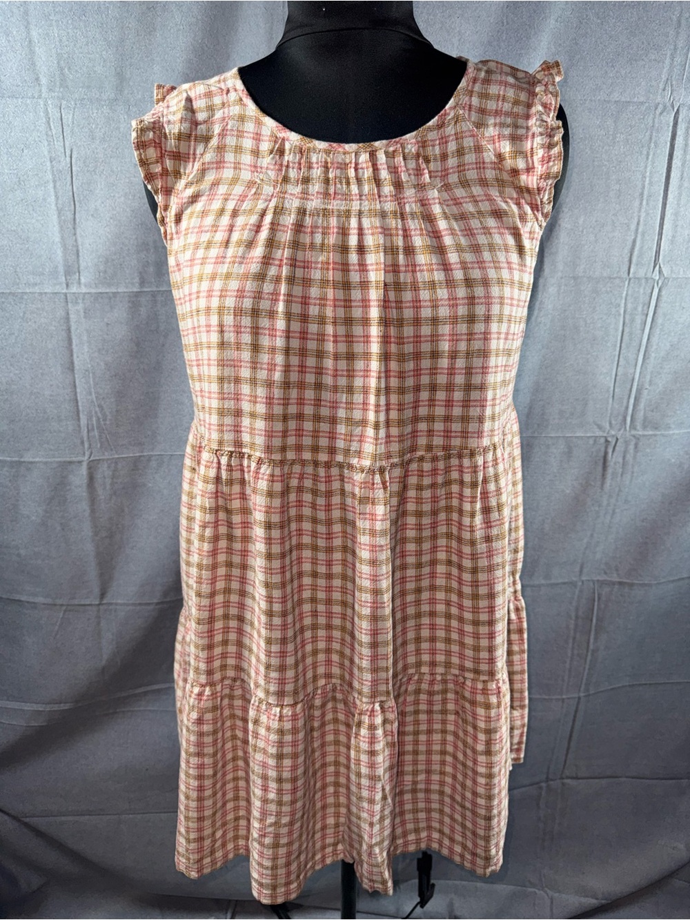 2682-Old Navy Peach and Cream Plaid Tiered Midi Dress